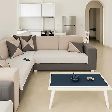 Appartamento Bright Two-bedroom With Balcony Sarandë