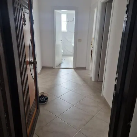 Bright Two-bedroom With Balcony Appartamento Sarandë